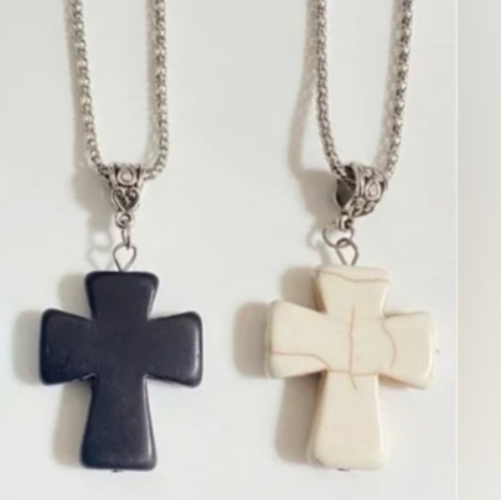 Cross Necklace IVORY stone cross on Silver Chain 2 1/2" extender, lobster clasp. - Picture 2 of 12